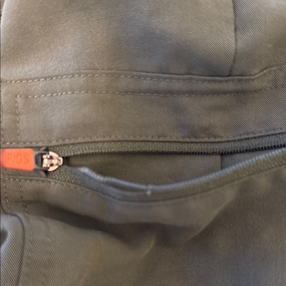 Figs Green Cargo Pants with Elastic Waistband #84 - Picture 9 of 10